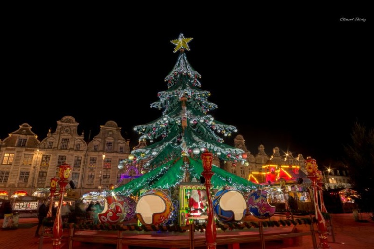 Manège Sapin de Noël - Les Hauts de France en Photos